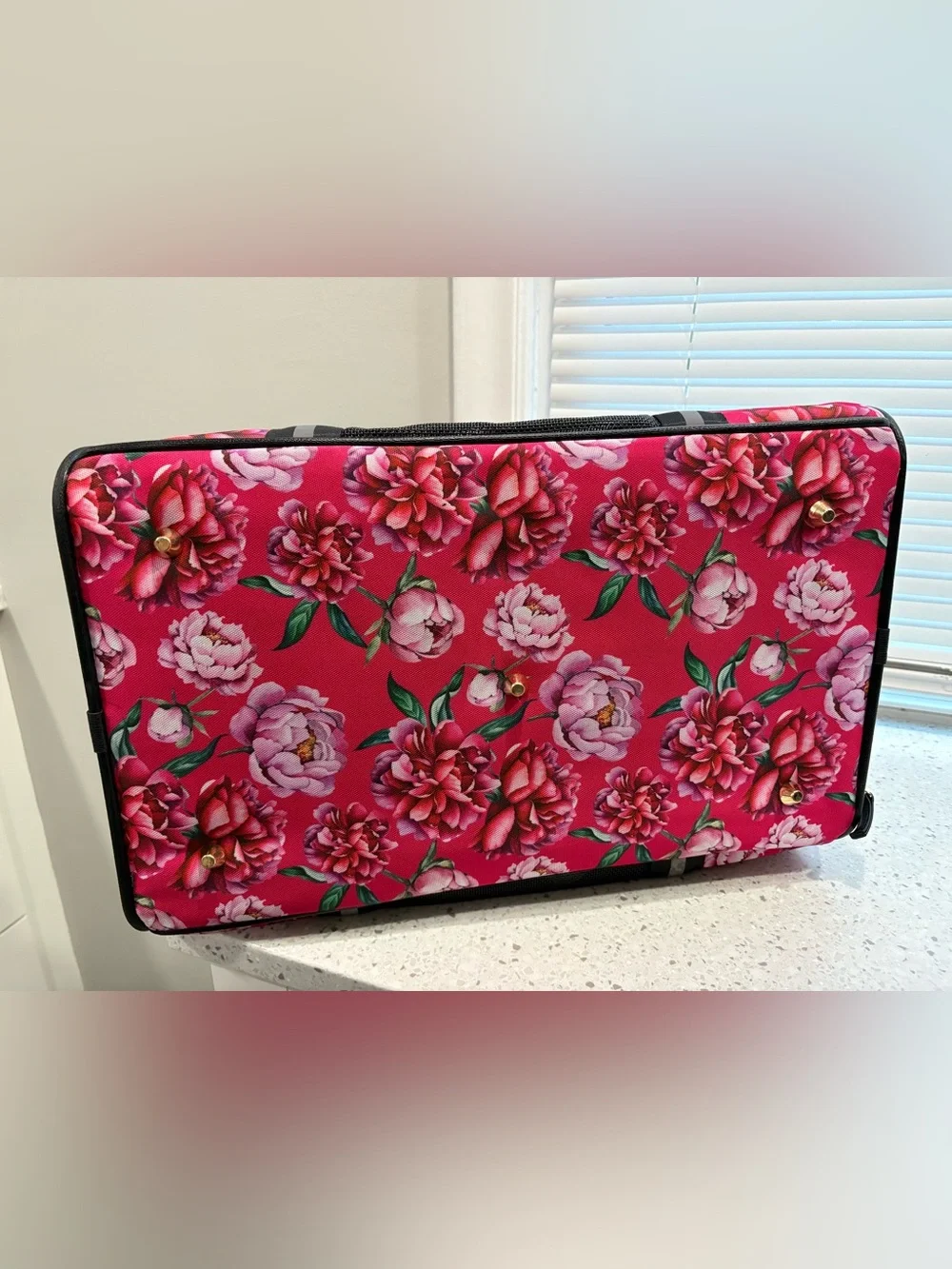 NWOT Betsey Johnson Pet Carrier Pink Floral Travel Shoulder Strap